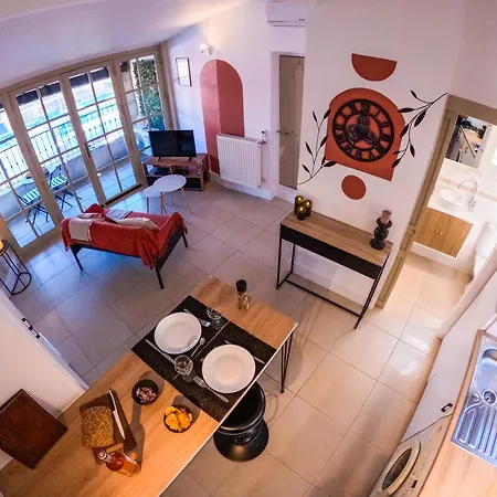 * * * Donjon Du Bijoutier * * * Wifi+Clim+Terrasse Apartment Beaucaire  Exterior photo