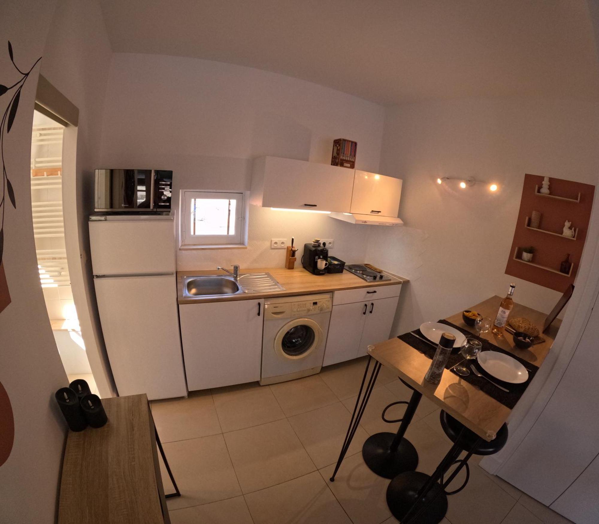 Apartment * * * Donjon Du Bijoutier * * * Wifi+clim+terrasse Beaucaire (Gard)